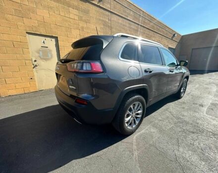 Серый Джип Чероки, объемом двигателя 0 л и пробегом 62 тыс. км за 14500 $, фото 3 на Automoto.ua