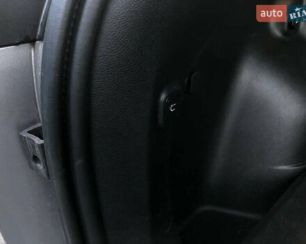 Серый Джип Чероки, объемом двигателя 3.24 л и пробегом 83 тыс. км за 17990 $, фото 19 на Automoto.ua