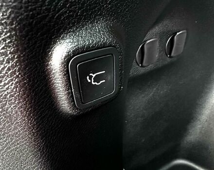 Серый Джип Чероки, объемом двигателя 3.2 л и пробегом 182 тыс. км за 14800 $, фото 1 на Automoto.ua