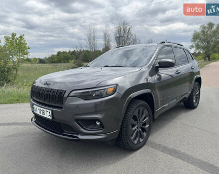 Джип Чероки 2019 в Киеве на Automoto.ua Серый Джип Чероки, объемом двигателя 3.24 л и пробегом 90 тыс. км за 19400 $, фото 15 на Automoto.ua