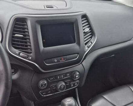 Сірий Джип Cherokee, об'ємом двигуна 2.36 л та пробігом 60 тис. км за 16500 $, фото 13 на Automoto.ua