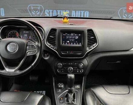 Сірий Джип Cherokee, об'ємом двигуна 3.24 л та пробігом 125 тис. км за 19000 $, фото 28 на Automoto.ua