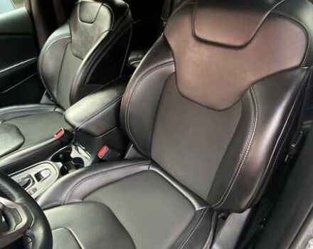 Сірий Джип Cherokee, об'ємом двигуна 3.24 л та пробігом 125 тис. км за 19000 $, фото 16 на Automoto.ua