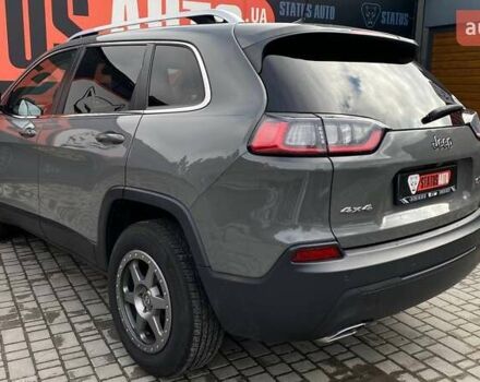 Сірий Джип Cherokee, об'ємом двигуна 3.24 л та пробігом 125 тис. км за 19000 $, фото 6 на Automoto.ua