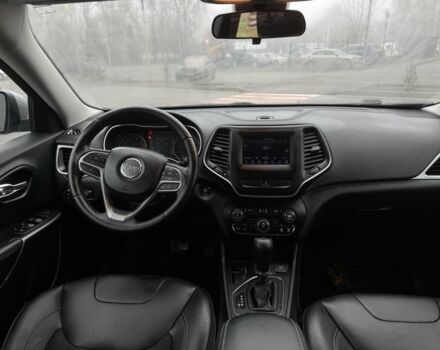 Сірий Джип Cherokee, об'ємом двигуна 2.4 л та пробігом 198 тис. км за 15200 $, фото 6 на Automoto.ua