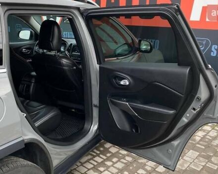 Сірий Джип Cherokee, об'ємом двигуна 3.24 л та пробігом 125 тис. км за 19000 $, фото 30 на Automoto.ua