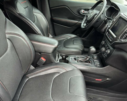 Джип Чероки 2019 в Черкассах на Automoto.ua Серый Джип Чероки, объемом двигателя 3.2 л и пробегом 70 тыс. км за 21500 $, фото 28 на Automoto.ua