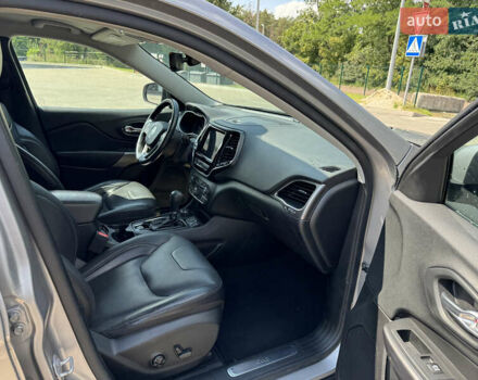 Сірий Джип Cherokee, об'ємом двигуна 3.24 л та пробігом 83 тис. км за 18990 $, фото 23 на Automoto.ua
