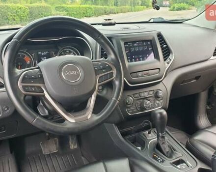 Серый Джип Чероки, объемом двигателя 3.24 л и пробегом 61 тыс. км за 19000 $, фото 31 на Automoto.ua