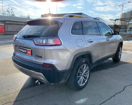 Сірий Джип Cherokee, об'ємом двигуна 2 л та пробігом 101 тис. км за 17490 $, фото 6 на Automoto.ua