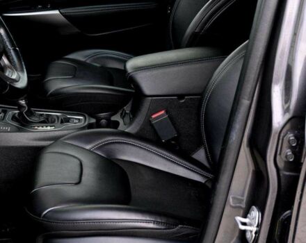 Серый Джип Чероки, объемом двигателя 2.4 л и пробегом 96 тыс. км за 10500 $, фото 14 на Automoto.ua