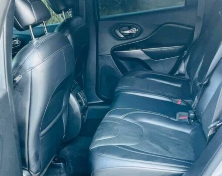 Серый Джип Чероки, объемом двигателя 3.2 л и пробегом 38 тыс. км за 14500 $, фото 12 на Automoto.ua