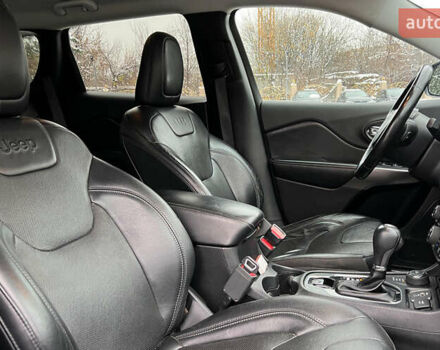 Сірий Джип Cherokee, об'ємом двигуна 3.24 л та пробігом 142 тис. км за 16999 $, фото 18 на Automoto.ua