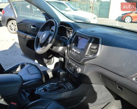Сірий Джип Cherokee, об'ємом двигуна 2.36 л та пробігом 65 тис. км за 18300 $, фото 16 на Automoto.ua