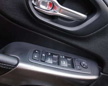 Серый Джип Чероки, объемом двигателя 2.4 л и пробегом 99 тыс. км за 13400 $, фото 6 на Automoto.ua