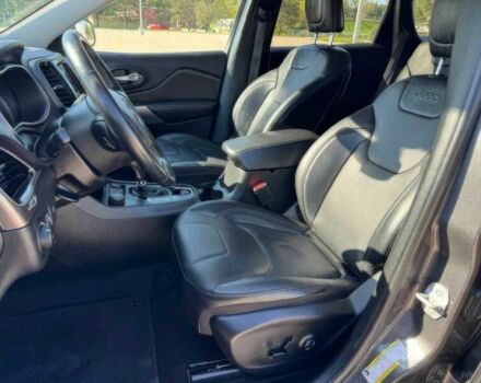 Джип Чероки 2019 в Житомире на Automoto.ua Серый Джип Чероки, объемом двигателя 3.2 л и пробегом 42 тыс. км за 15200 $, фото 9 на Automoto.ua