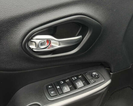 Сірий Джип Cherokee, об'ємом двигуна 2.36 л та пробігом 198 тис. км за 15200 $, фото 66 на Automoto.ua