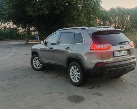 Серый Джип Чероки, объемом двигателя 2.4 л и пробегом 142 тыс. км за 14100 $, фото 3 на Automoto.ua