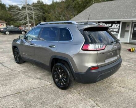 Сірий Джип Cherokee, об'ємом двигуна 2.4 л та пробігом 156 тис. км за 2900 $, фото 1 на Automoto.ua
