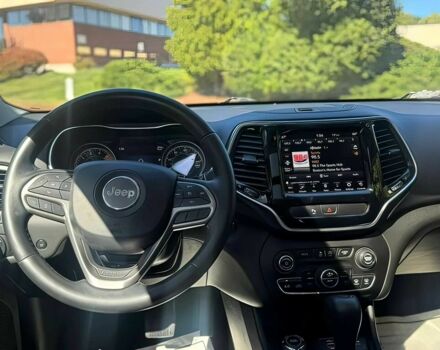 Серый Джип Чероки, объемом двигателя 3.2 л и пробегом 33 тыс. км за 12800 $, фото 7 на Automoto.ua