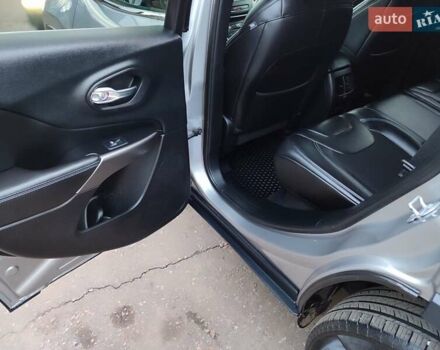 Серый Джип Чероки, объемом двигателя 3.2 л и пробегом 205 тыс. км за 15700 $, фото 26 на Automoto.ua