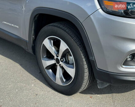 Сірий Джип Cherokee, об'ємом двигуна 2 л та пробігом 48 тис. км за 17500 $, фото 16 на Automoto.ua