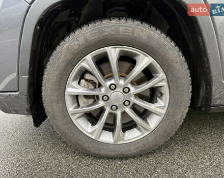 Сірий Джип Cherokee, об'ємом двигуна 2.36 л та пробігом 114 тис. км за 15899 $, фото 13 на Automoto.ua