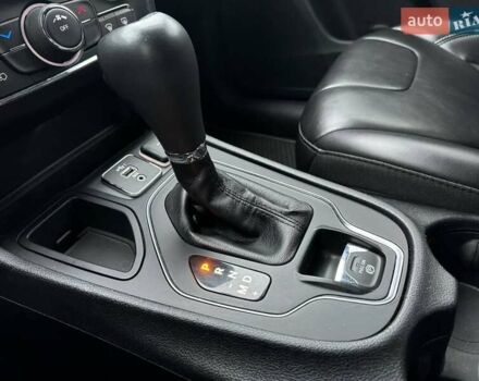 Серый Джип Чероки, объемом двигателя 2.36 л и пробегом 90 тыс. км за 16990 $, фото 21 на Automoto.ua