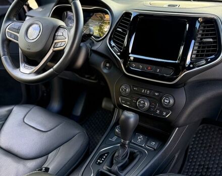 Сірий Джип Cherokee, об'ємом двигуна 3.2 л та пробігом 13 тис. км за 23999 $, фото 5 на Automoto.ua