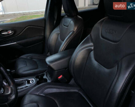 Серый Джип Чероки, объемом двигателя 3.24 л и пробегом 83 тыс. км за 17990 $, фото 11 на Automoto.ua