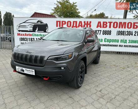 Джип Чероки 2019 в Черкассах на Automoto.ua Серый Джип Чероки, объемом двигателя 3.2 л и пробегом 70 тыс. км за 21500 $, фото 1 на Automoto.ua