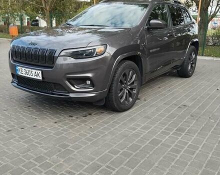 Сірий Джип Cherokee, об'ємом двигуна 3.24 л та пробігом 133 тис. км за 18000 $, фото 1 на Automoto.ua
