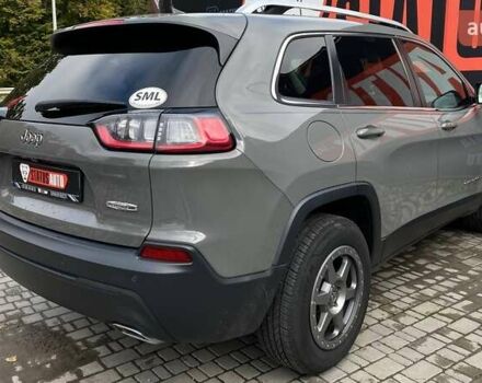 Сірий Джип Cherokee, об'ємом двигуна 3.24 л та пробігом 125 тис. км за 19000 $, фото 4 на Automoto.ua