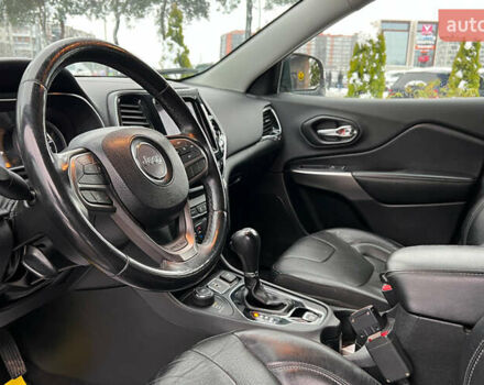 Сірий Джип Cherokee, об'ємом двигуна 3.24 л та пробігом 142 тис. км за 16999 $, фото 9 на Automoto.ua