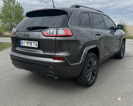 Джип Чероки 2019 в Киеве на Automoto.ua Серый Джип Чероки, объемом двигателя 3.24 л и пробегом 90 тыс. км за 19400 $, фото 6 на Automoto.ua