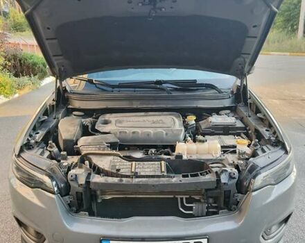 Сірий Джип Cherokee, об'ємом двигуна 2.36 л та пробігом 90 тис. км за 17799 $, фото 17 на Automoto.ua