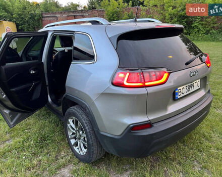 Сірий Джип Cherokee, об'ємом двигуна 2.36 л та пробігом 120 тис. км за 16500 $, фото 11 на Automoto.ua