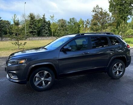 Сірий Джип Cherokee, об'ємом двигуна 3.2 л та пробігом 13 тис. км за 23999 $, фото 1 на Automoto.ua
