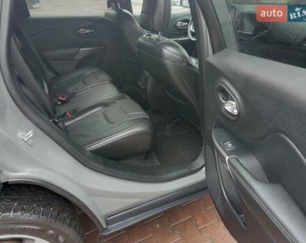 Серый Джип Чероки, объемом двигателя 2.4 л и пробегом 111 тыс. км за 17300 $, фото 4 на Automoto.ua