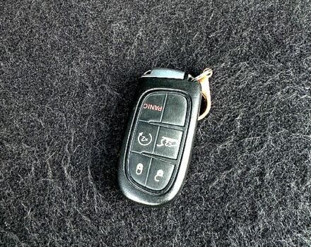 Серый Джип Чероки, объемом двигателя 3.2 л и пробегом 182 тыс. км за 14800 $, фото 2 на Automoto.ua