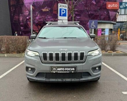 Серый Джип Чероки, объемом двигателя 2.36 л и пробегом 90 тыс. км за 16990 $, фото 2 на Automoto.ua