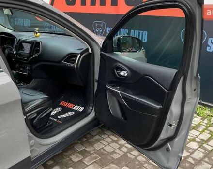 Сірий Джип Cherokee, об'ємом двигуна 3.24 л та пробігом 125 тис. км за 19000 $, фото 34 на Automoto.ua