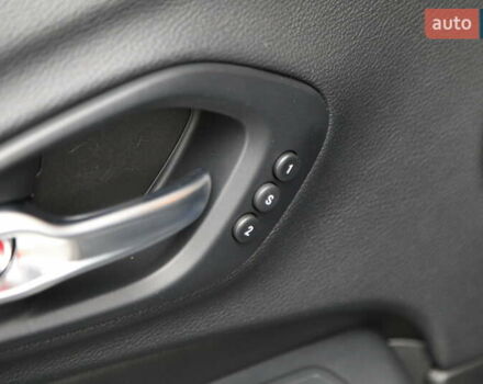 Сірий Джип Cherokee, об'ємом двигуна 3.24 л та пробігом 157 тис. км за 18500 $, фото 22 на Automoto.ua