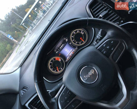 Серый Джип Чероки, объемом двигателя 3.24 л и пробегом 83 тыс. км за 17990 $, фото 16 на Automoto.ua