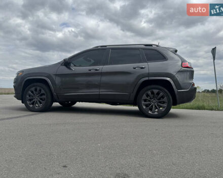 Джип Чероки 2019 в Киеве на Automoto.ua Серый Джип Чероки, объемом двигателя 3.24 л и пробегом 90 тыс. км за 19400 $, фото 14 на Automoto.ua