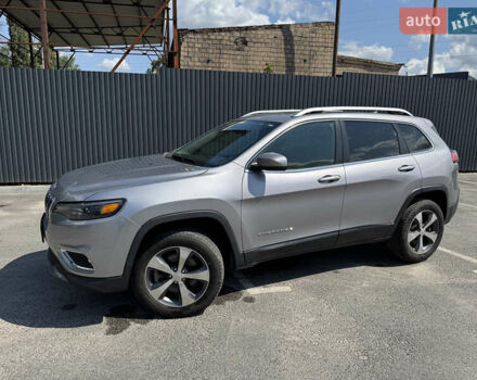 Сірий Джип Cherokee, об'ємом двигуна 3.24 л та пробігом 83 тис. км за 18990 $, фото 3 на Automoto.ua