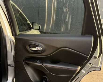 Серый Джип Чероки, объемом двигателя 3.24 л и пробегом 110 тыс. км за 22500 $, фото 26 на Automoto.ua