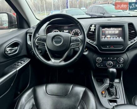 Серый Джип Чероки, объемом двигателя 2.36 л и пробегом 90 тыс. км за 16990 $, фото 12 на Automoto.ua