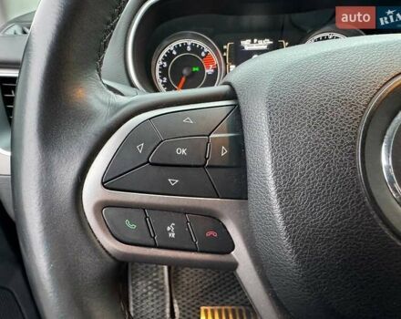 Серый Джип Чероки, объемом двигателя 2.36 л и пробегом 90 тыс. км за 16990 $, фото 16 на Automoto.ua