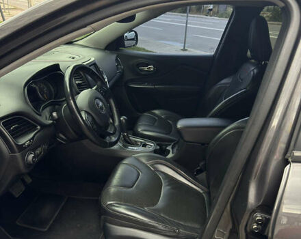 Сірий Джип Cherokee, об'ємом двигуна 3.24 л та пробігом 120 тис. км за 23000 $, фото 8 на Automoto.ua
